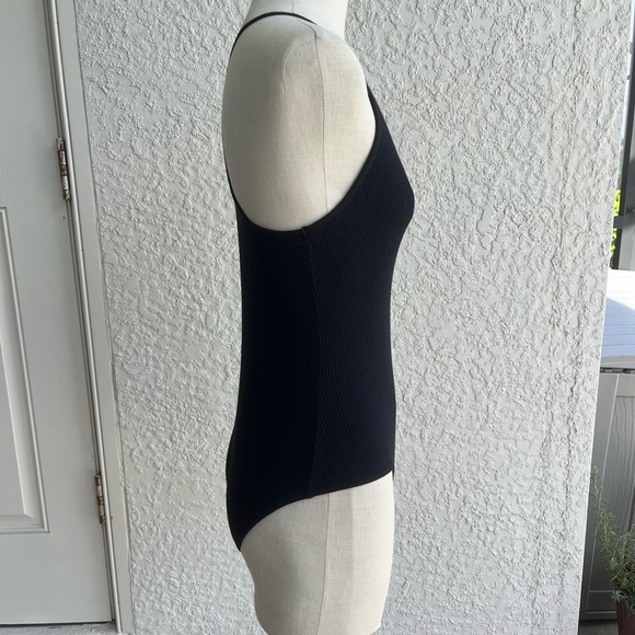 Ambiance Women’s Ribbed High Neck Black Bodysuit with Snaps sz Medium - Picture 3 of 10